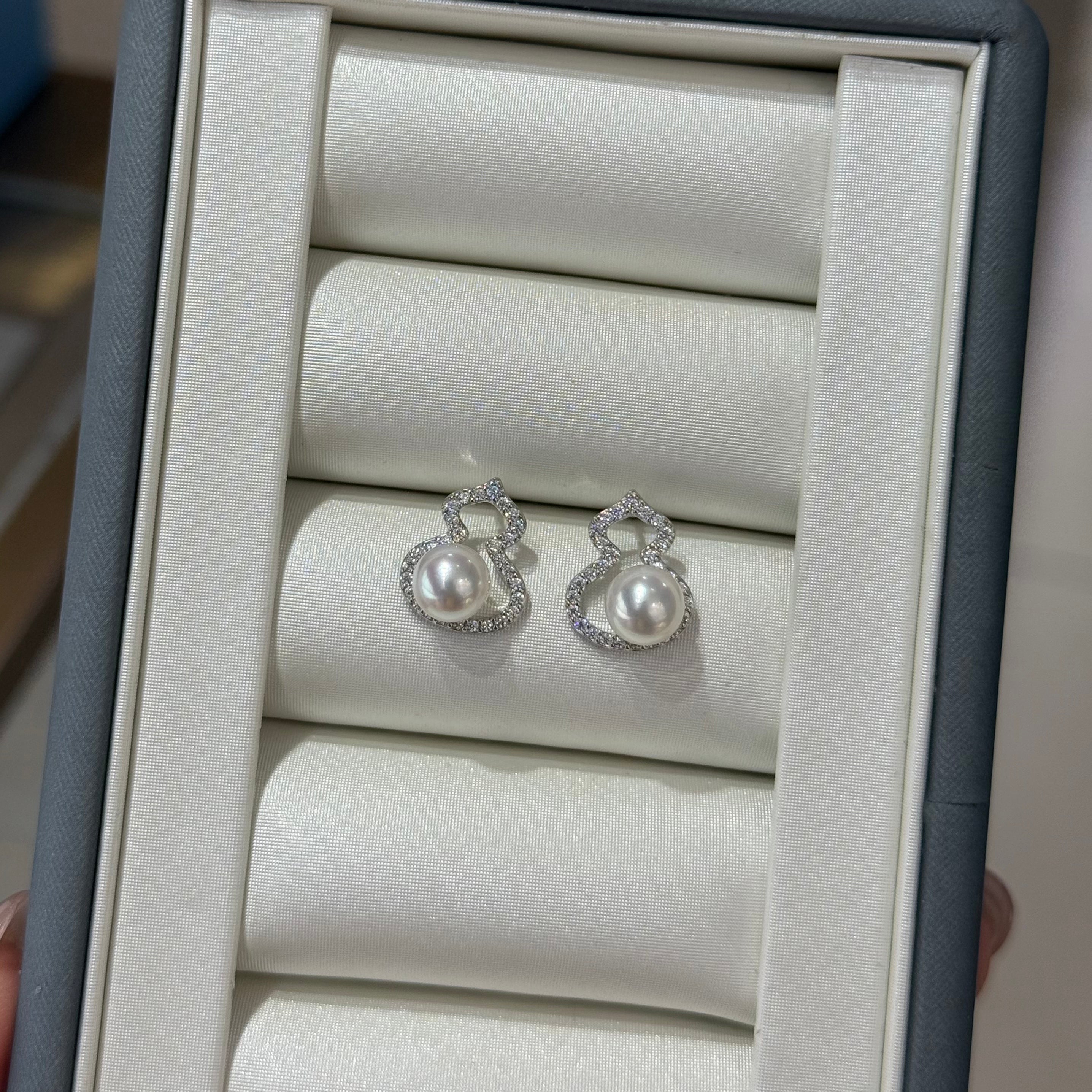STARRY JEWELRY 【 Fu Lu Shuang Quan 】 Sea water natural pearl Akoya gourd sparkling diamond earrings 6.5-7mm basically flawless