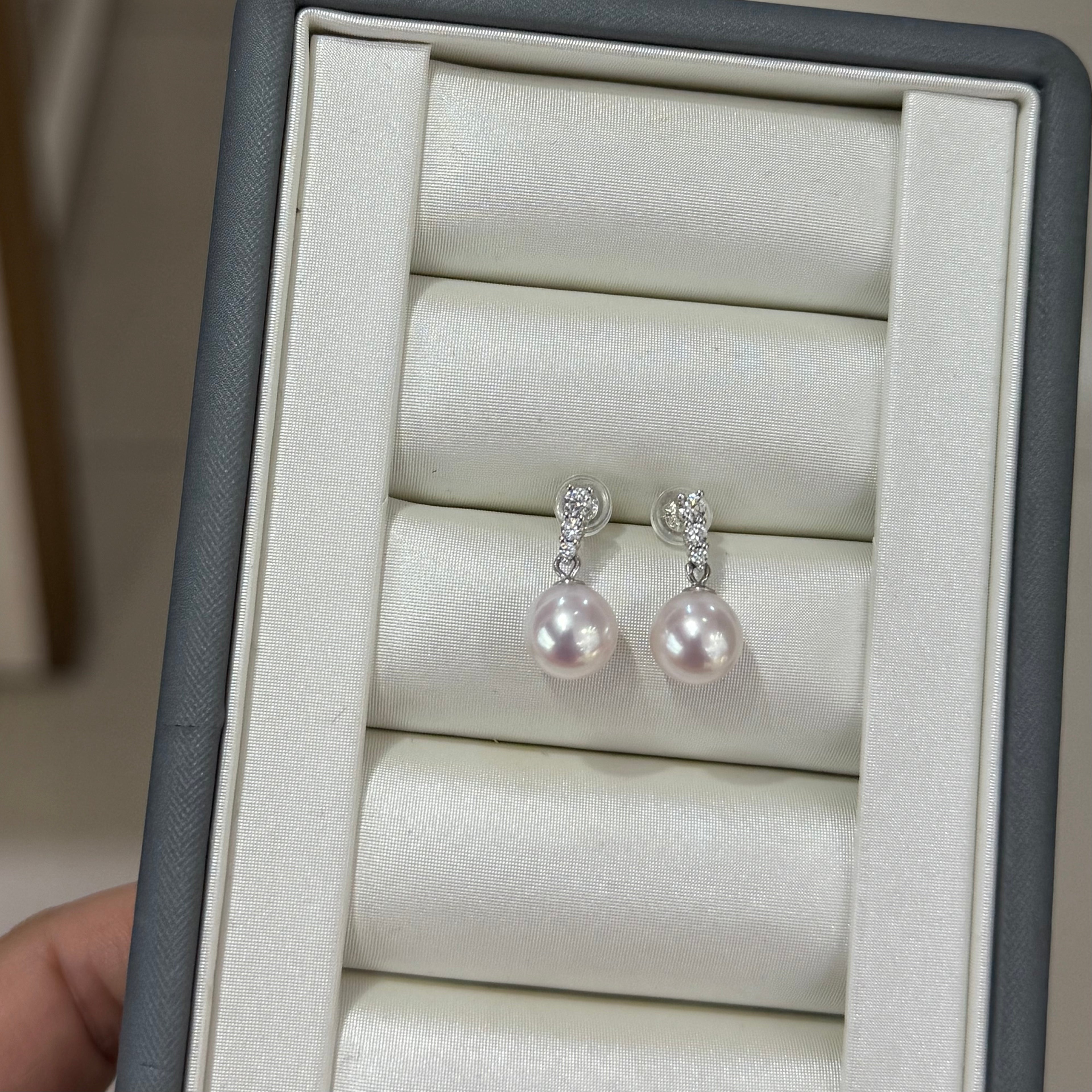 STARRY JEWELRY Akoya seawater pearl earrings 8-8.5mm, extremely strong light, almost flawless temperament, elegant and high-end feeling