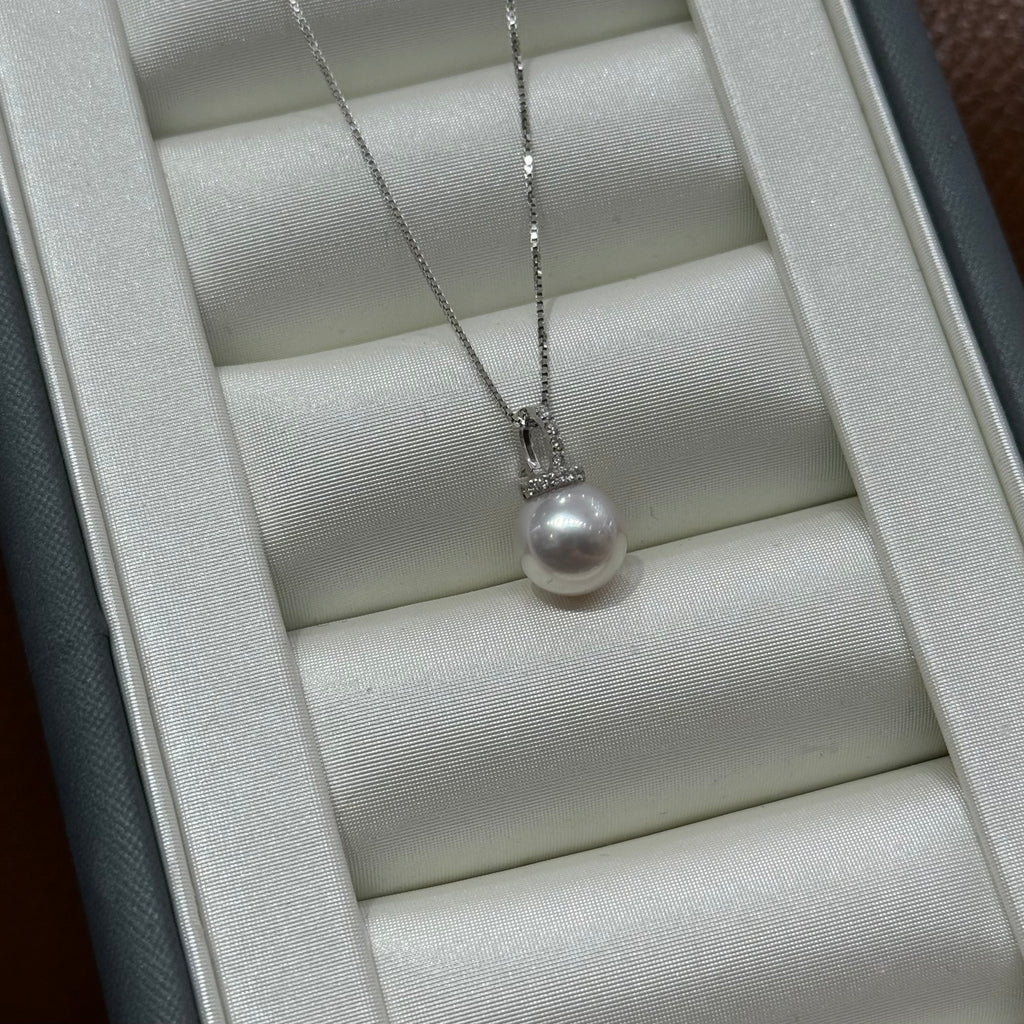 STARRY JEWELRY Natural Sea Water Akoya Pearl Pendant Necklace, Elegant Collarbone Chain with 18k Gold Clasp, Very Slight Flaws, 8.5-9mm
