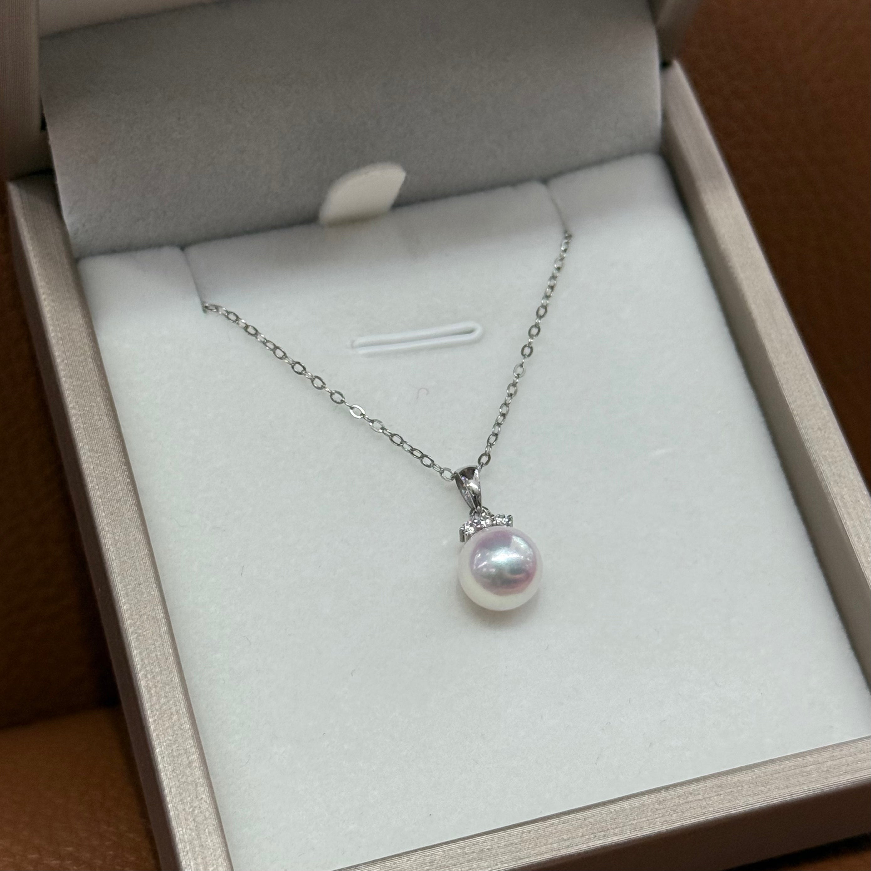 STARRY JEWELRY One-Star Natural Seawater Akoya Pearl Collar Necklace with French Charm 8-8.5mm 18k Gold Clasp