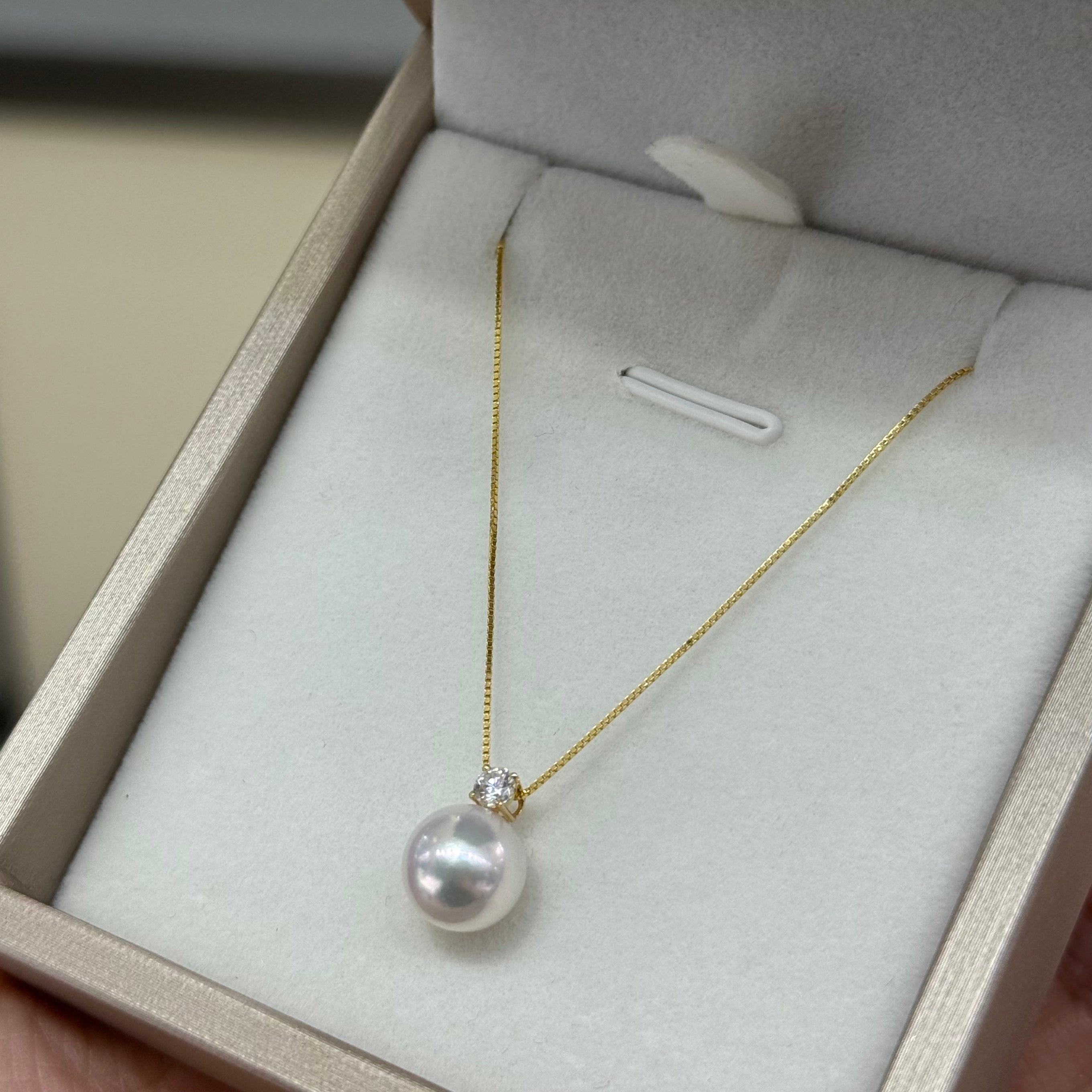 STARRY JEWELRY Lost: Akoya Classic Princess Cut 18K Yellow Gold Natural Seawater Pearl Necklace 8.5-9mm