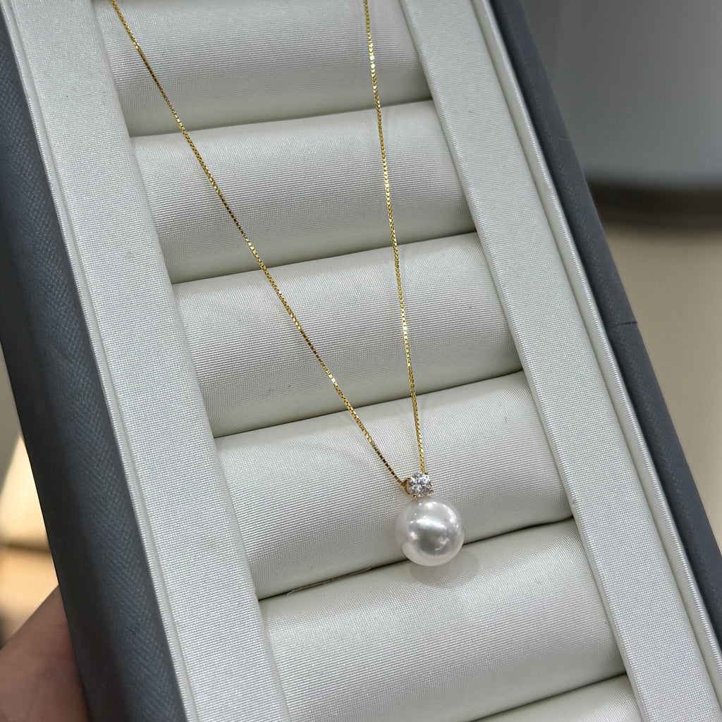 STARRY JEWELRY Lost: Akoya Classic Princess Cut 18K Yellow Gold Natural Seawater Pearl Necklace 8.5-9mm