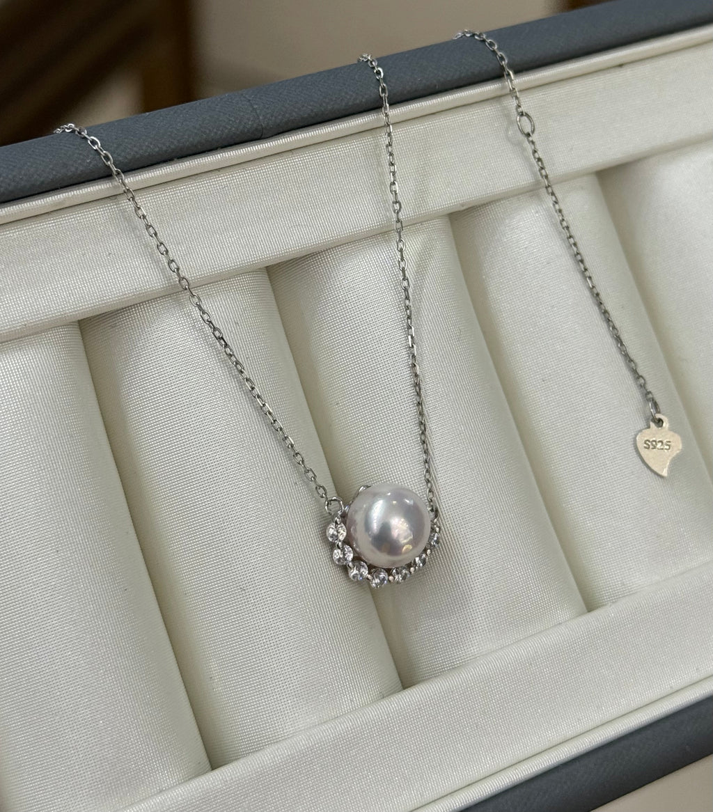 STARRY JEWELRY 【 Moon Half Bay 】 Heavenly Maiden Light Natural Sea Water Pearl Akoya Collarbone Chain Daily Date Commuting Charm Pearl Pendant Necklace