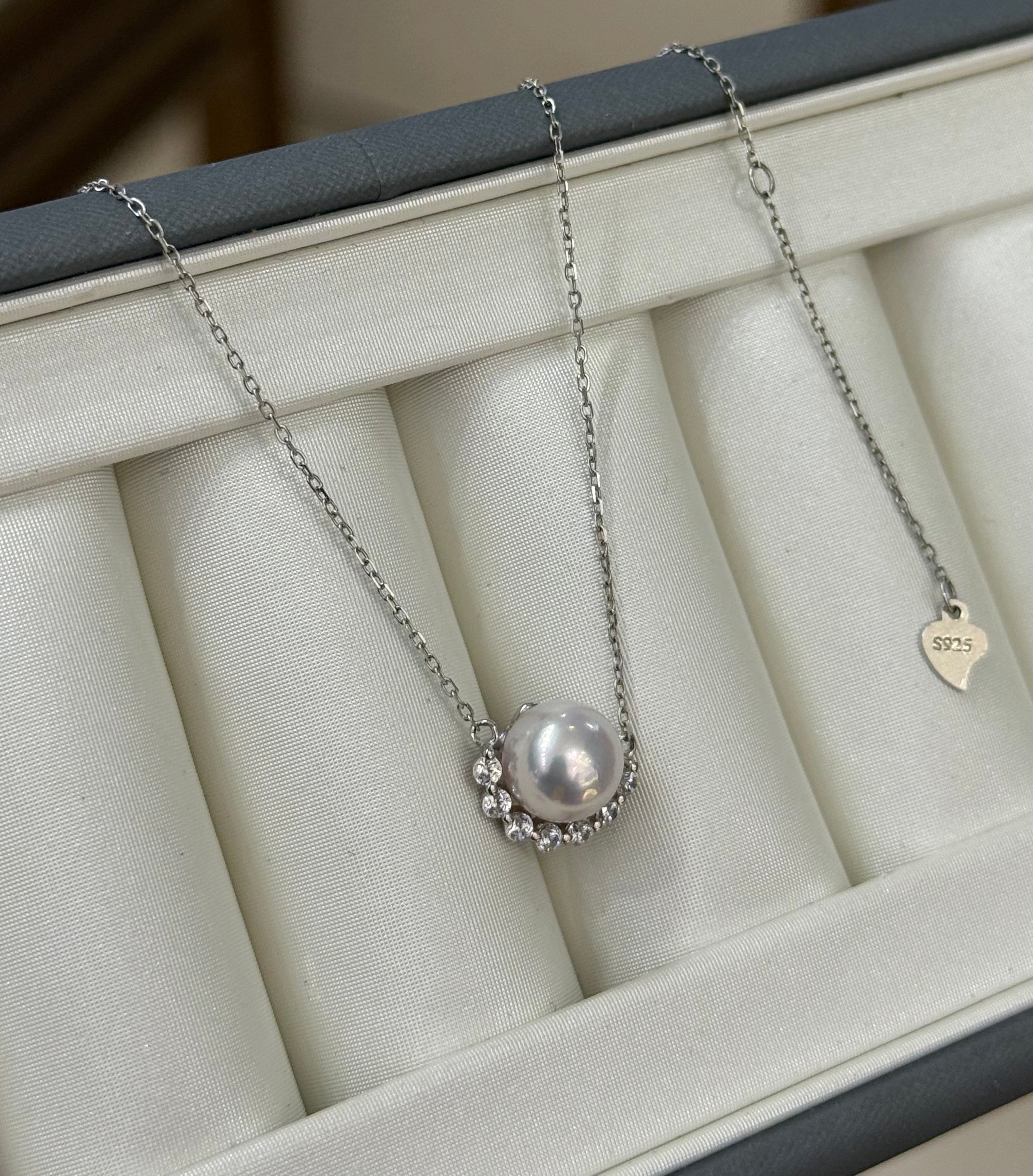 STARRY JEWELRY 【 Moon Half Bay 】 Heavenly Maiden Light Natural Sea Water Pearl Akoya Collarbone Chain Daily Date Commuting Charm Pearl Pendant Necklace