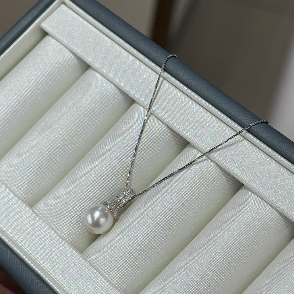 STARRY JEWELRY [Moon White] Natural Sea Water Pearl Akoya Milk Cap Pendant Necklace Temperament Clavicle Chain Elegant and Noble