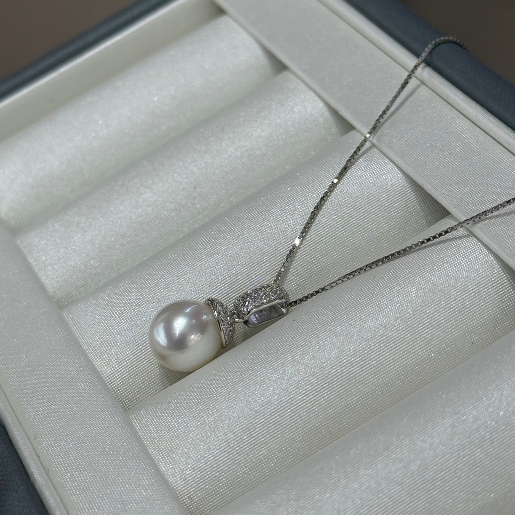 STARRY JEWELRY [Moon White] Natural Sea Water Pearl Akoya Milk Cap Pendant Necklace Temperament Clavicle Chain Elegant and Noble
