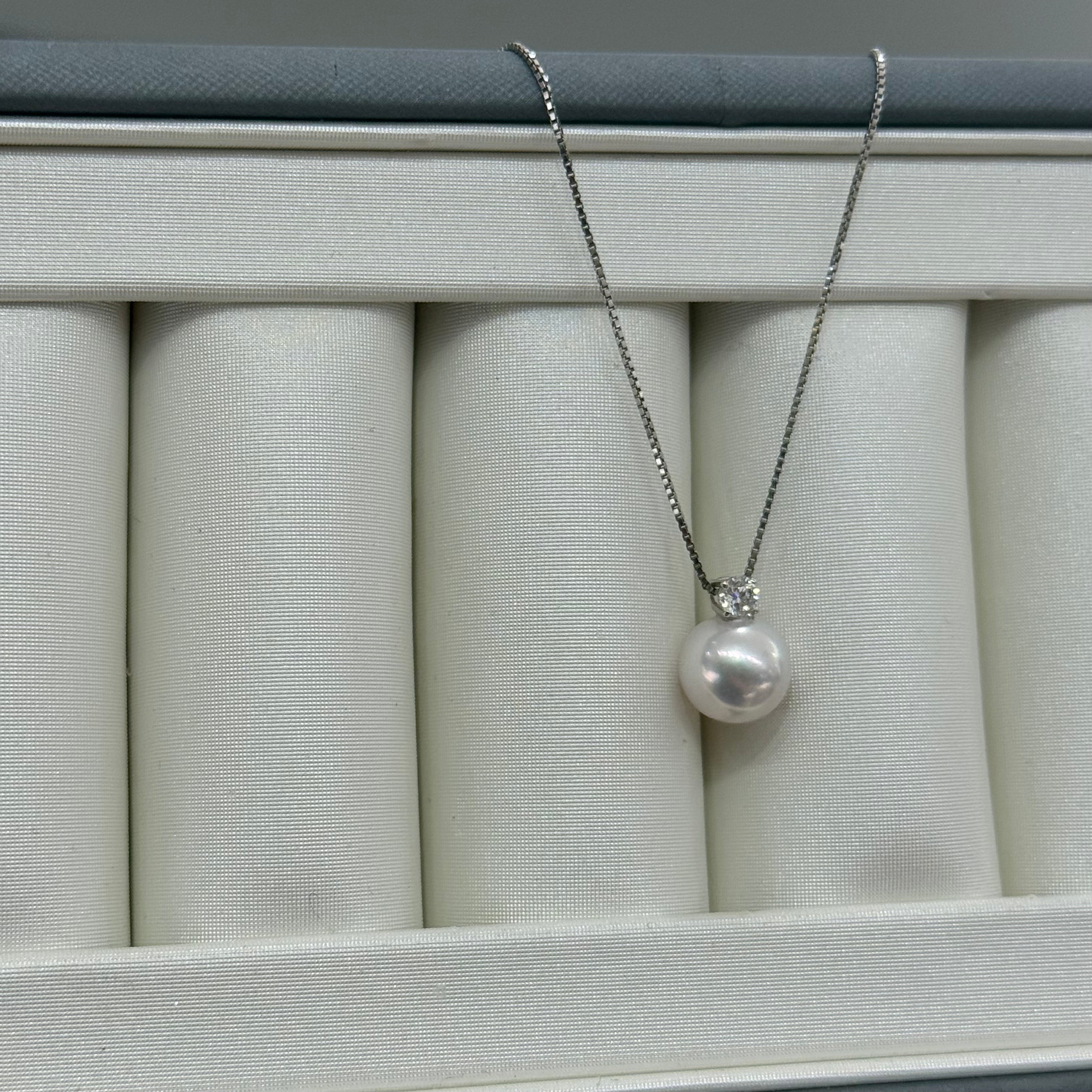 STARRY JEWELRY Dai Fei's classic temperament niche akoya pearl pendant necklace 8-8.5mm collarbone chain 18K gold buckle
