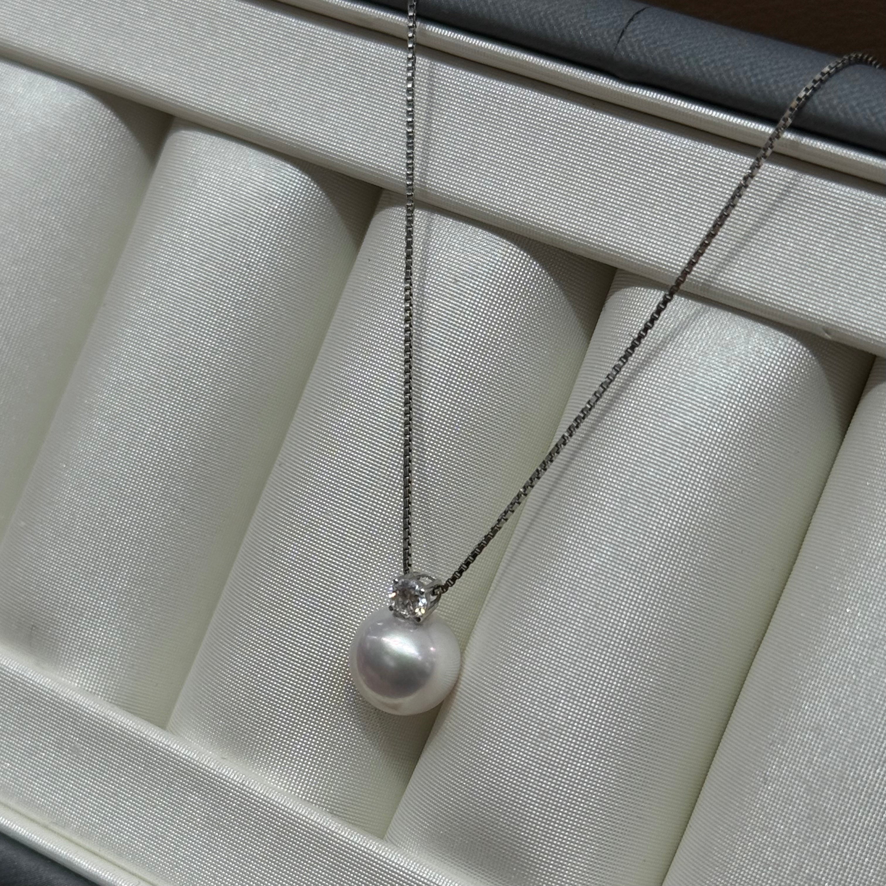 STARRY JEWELRY Dai Fei's classic temperament niche akoya pearl pendant necklace 8-8.5mm collarbone chain 18K gold buckle