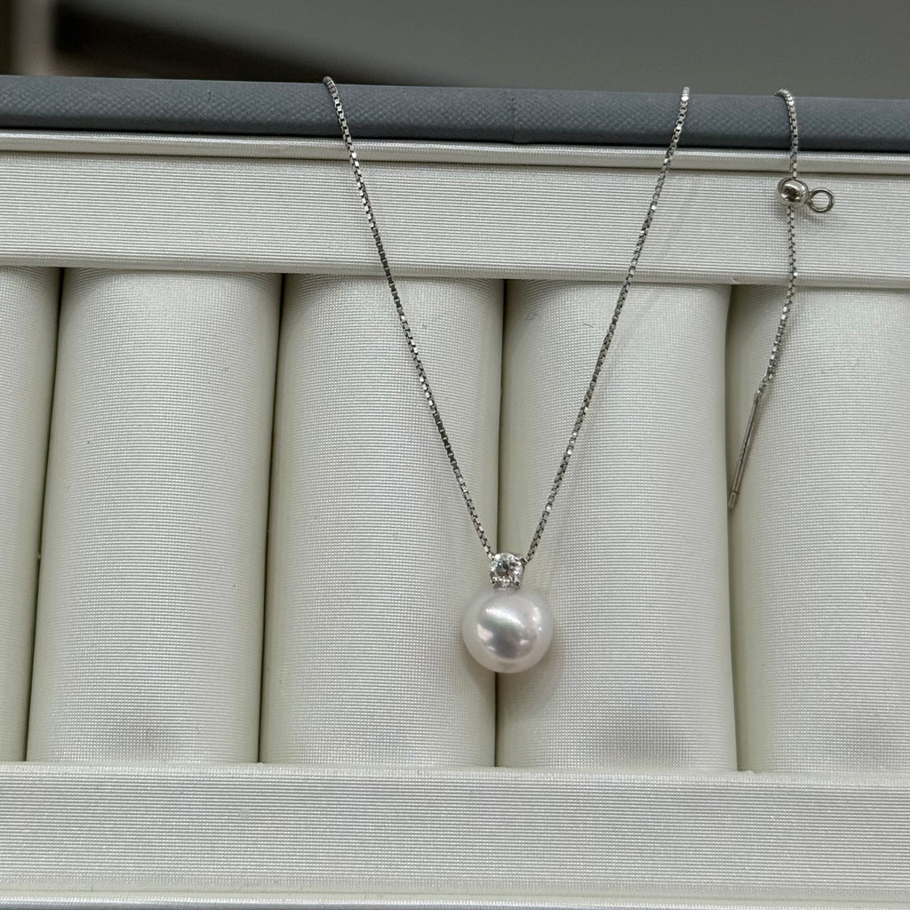 STARRY JEWELRY Dai Fei's classic temperament niche akoya pearl pendant necklace 8-8.5mm collarbone chain 18K gold buckle